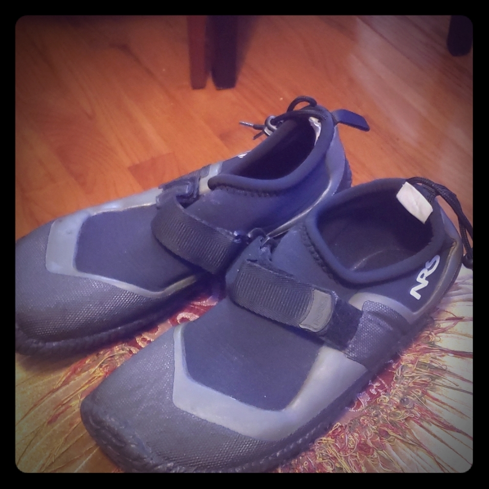 Black Aqua Shoes